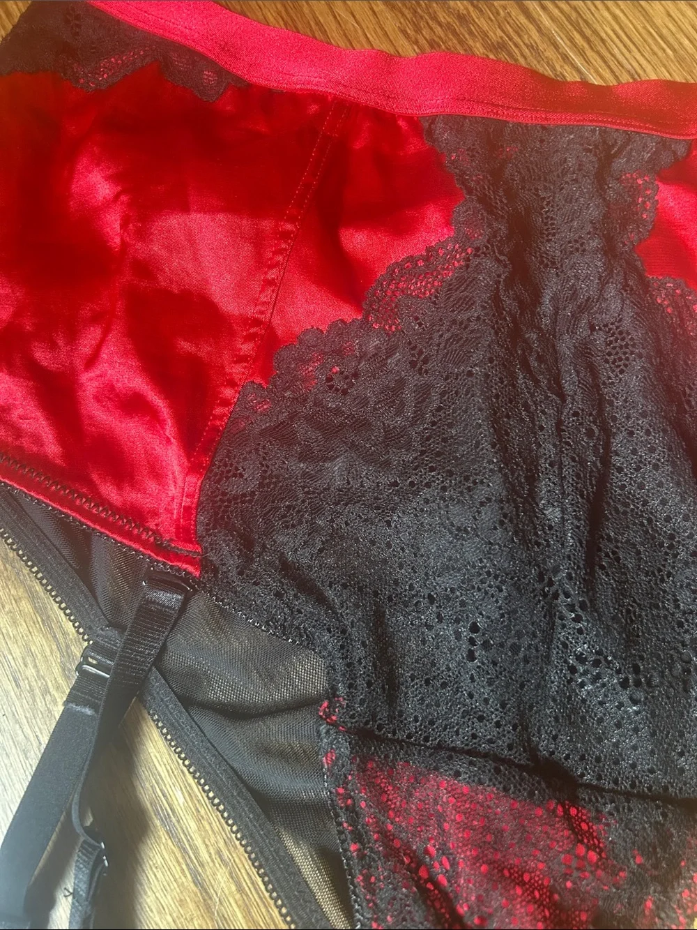 Torrid size 1 Red and Black Satin Lace Garter Briefs - Picture 2 of 4